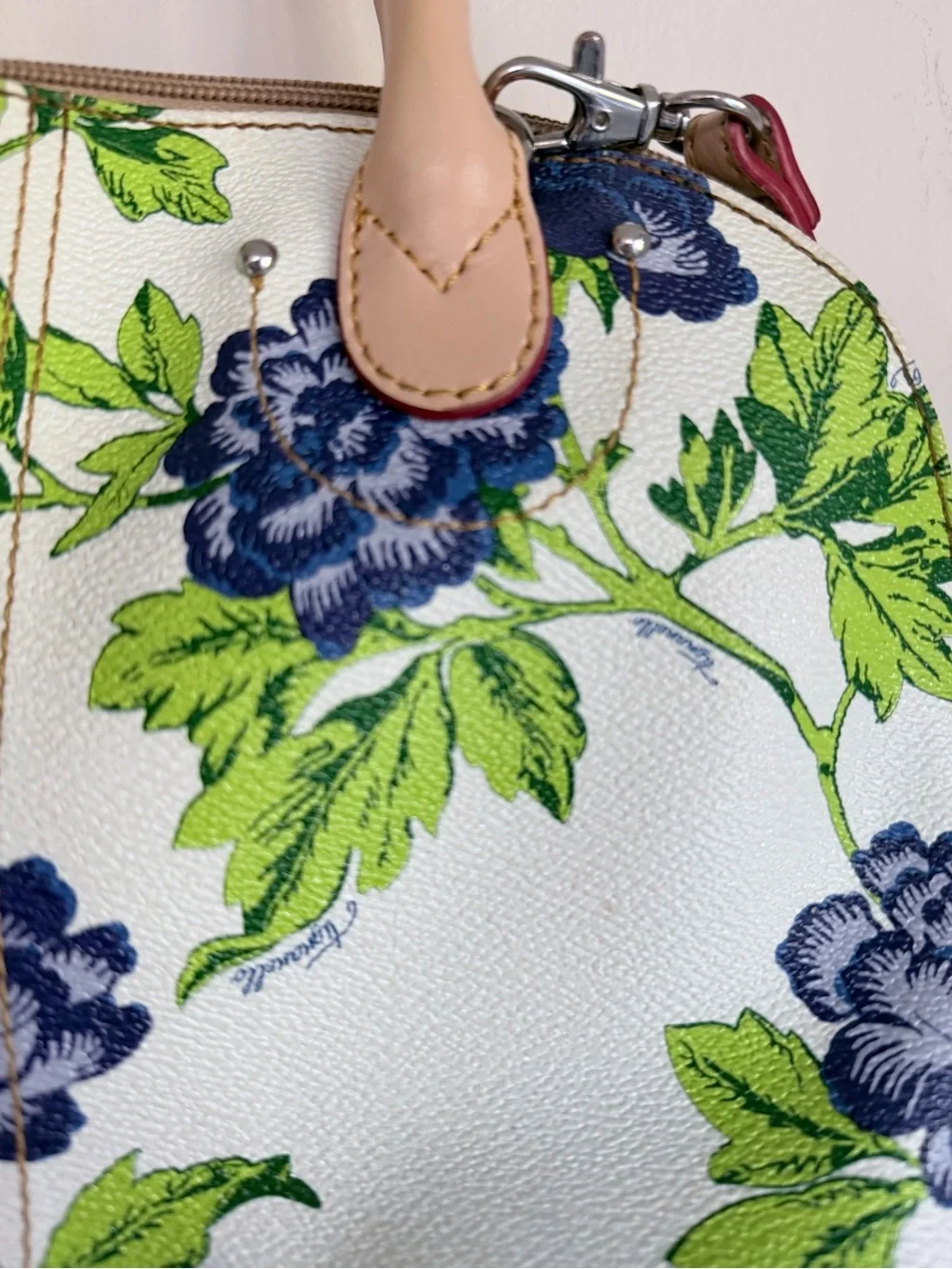 Tignanello chic white